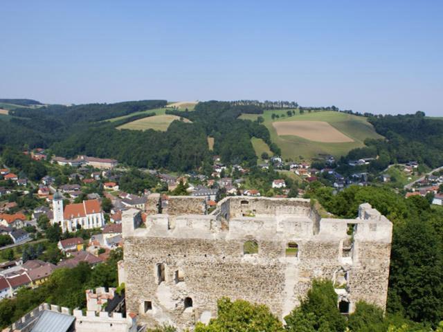 Hotel Post Hoenigwirt Kirchschlag in der Buckligen Welt Exterior foto