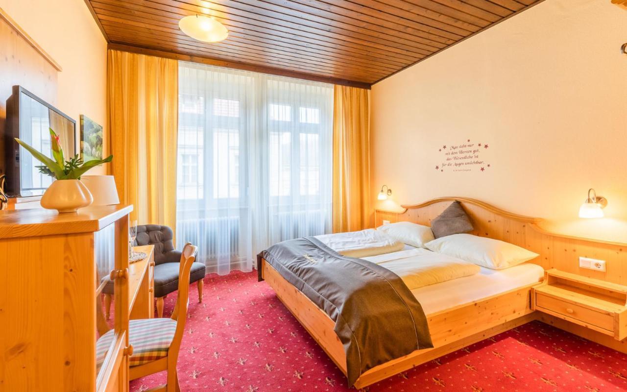 Hotel Post Hoenigwirt Kirchschlag in der Buckligen Welt Exterior foto